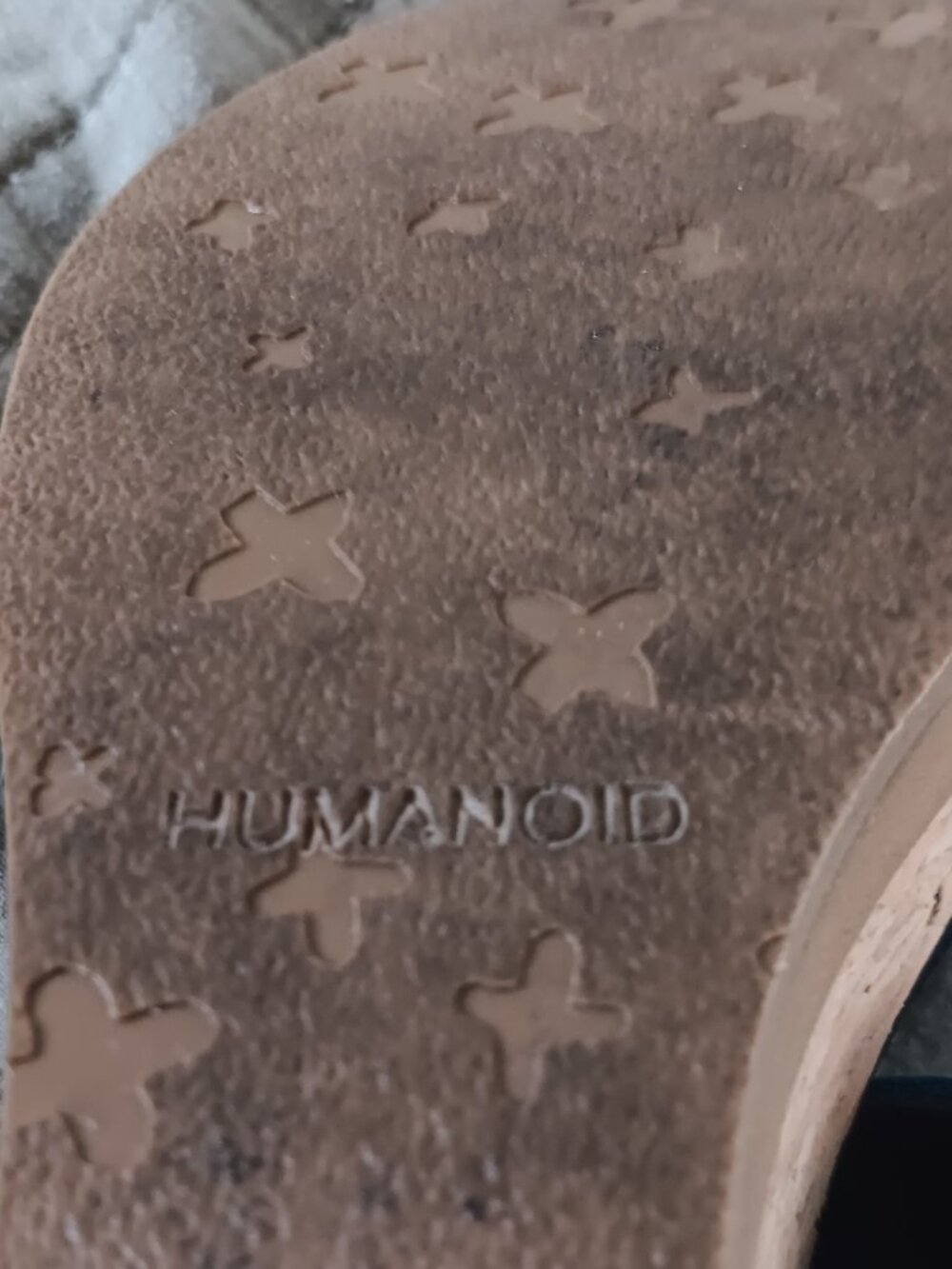 Humanoid Sandals - Picture 3 of 6